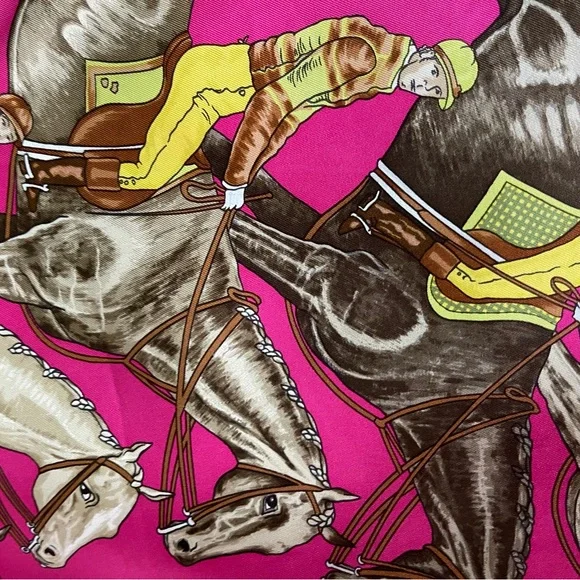 Hermès La Ronde Des Jockeys Silk Scarf. - Picture 15 of 16